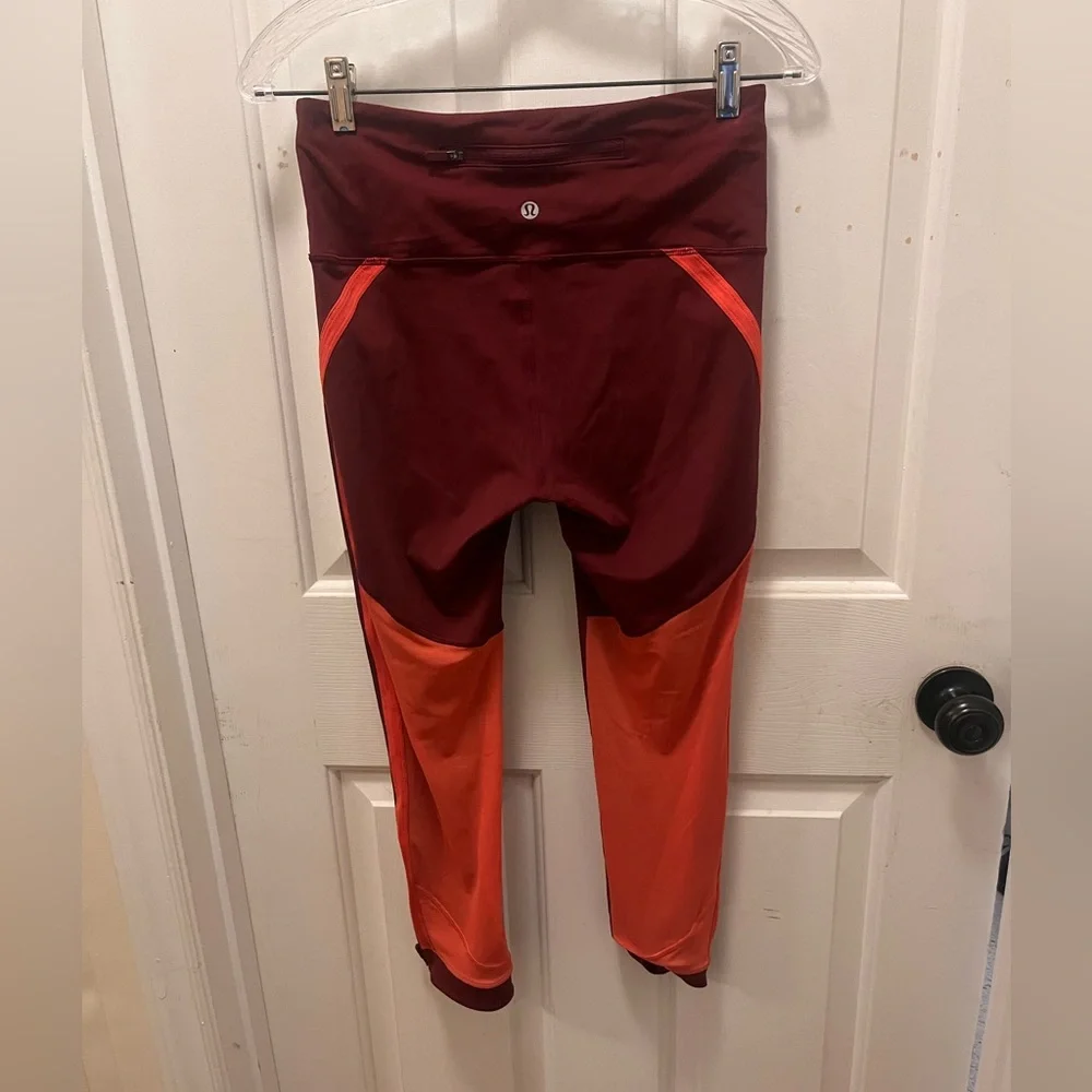 🍋 LIKE NEW Lululemon Zip The Line Crop *23 in Deep Ruby/Poppy Coral - Sz 8 - Picture 3 of 17